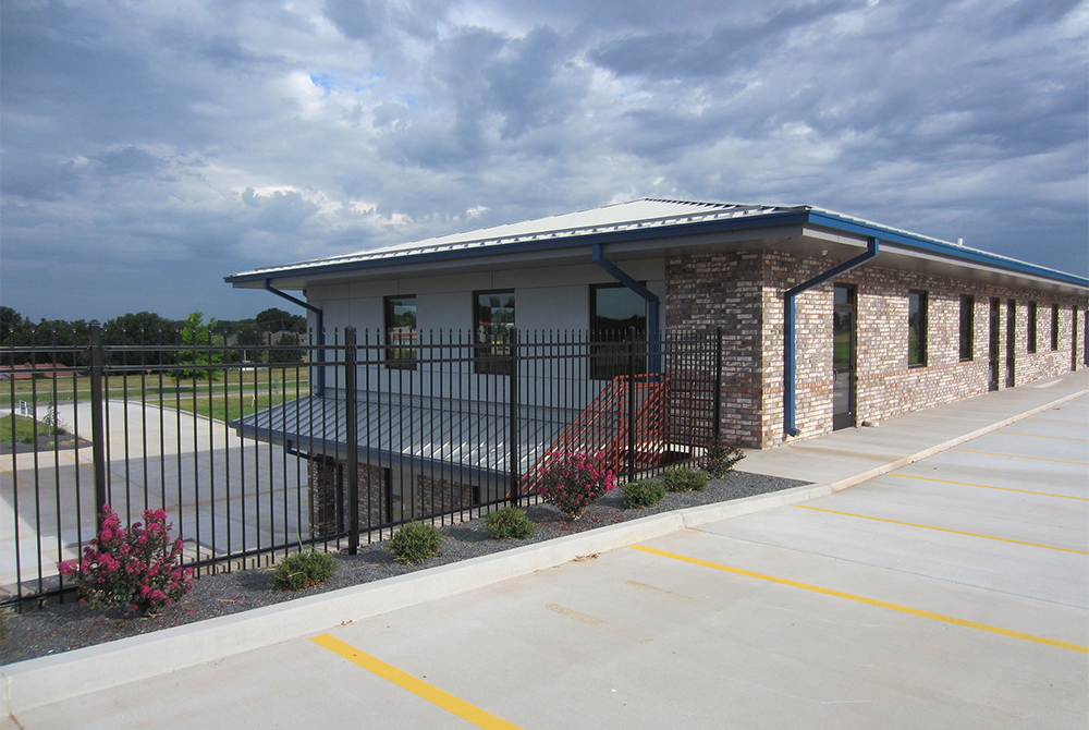 Multi-Tenant Office Facility Coldwell Banker Heart of Oklahoma Real Estate