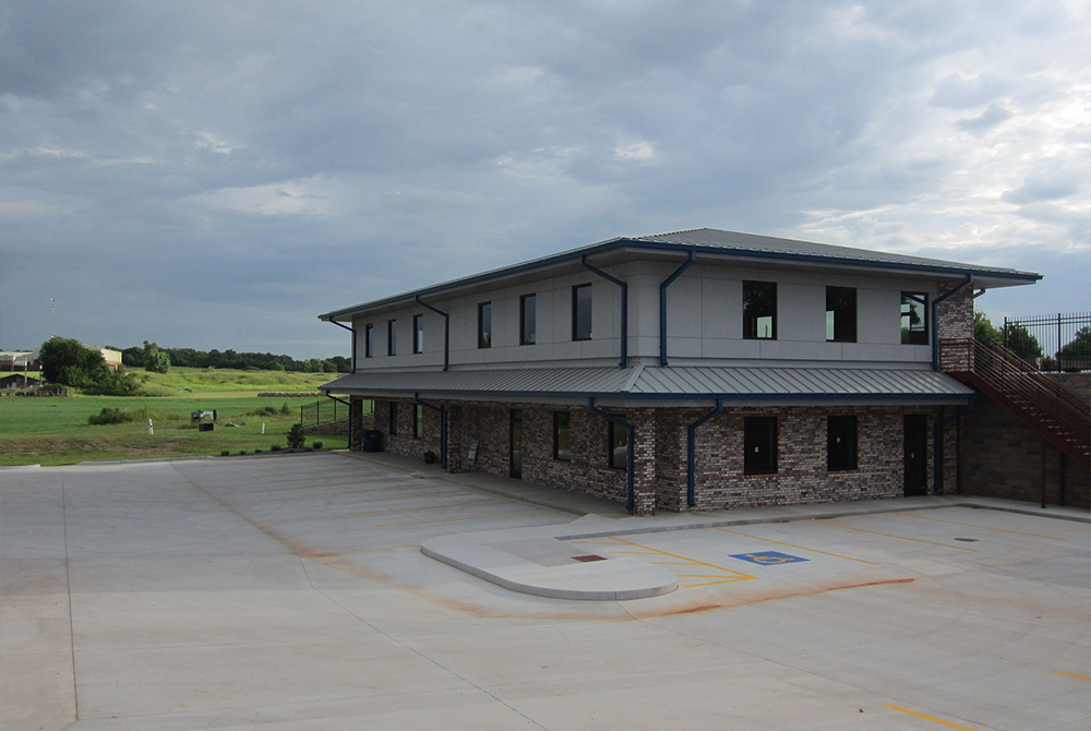 Multi-Tenant Office Facility Coldwell Banker Heart of Oklahoma Real Estate